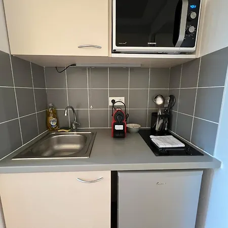 - Gare Tgv - Courtine - Confluence - 411 Hotel apartamentowy