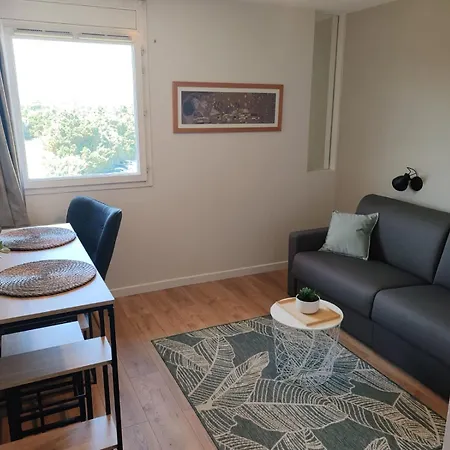 - Gare Tgv - Courtine - Confluence - 411 Hotel apartamentowy *